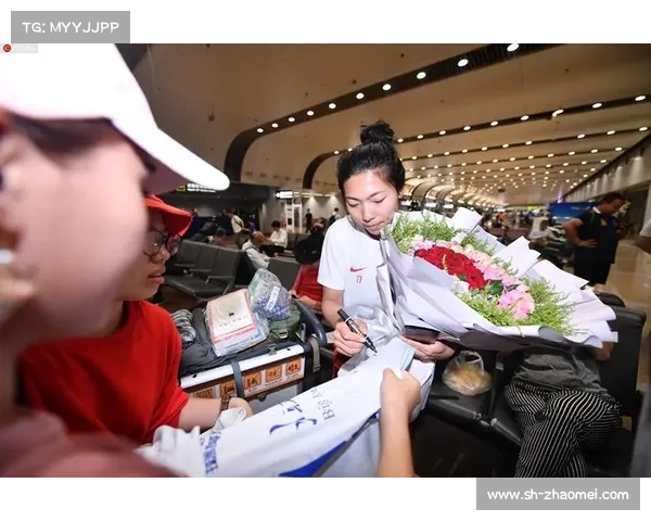 利物浦携手格莱美歌手推出专属交响乐 点燃球迷热情 利物浦携手格莱美歌手推出专属交响乐 点燃球迷热情